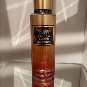 Victoria’s Secret Vanilla Amber Bourbon Fragrance Mist